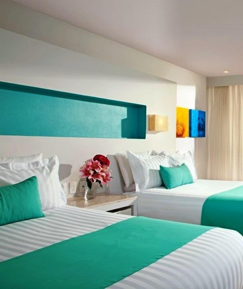 Sunscape Dorado Pacifico Ixtapa Resort & Spa Eksteriør bilde